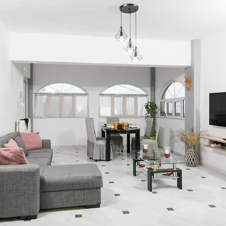 Tatil Evi Irini's Sea View House *