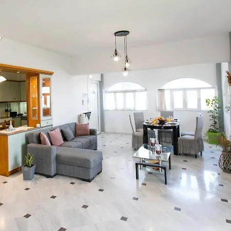Irini's Sea View House Tatil Evi *