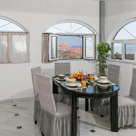 Tatil Evi Irini's Sea View House Sellía